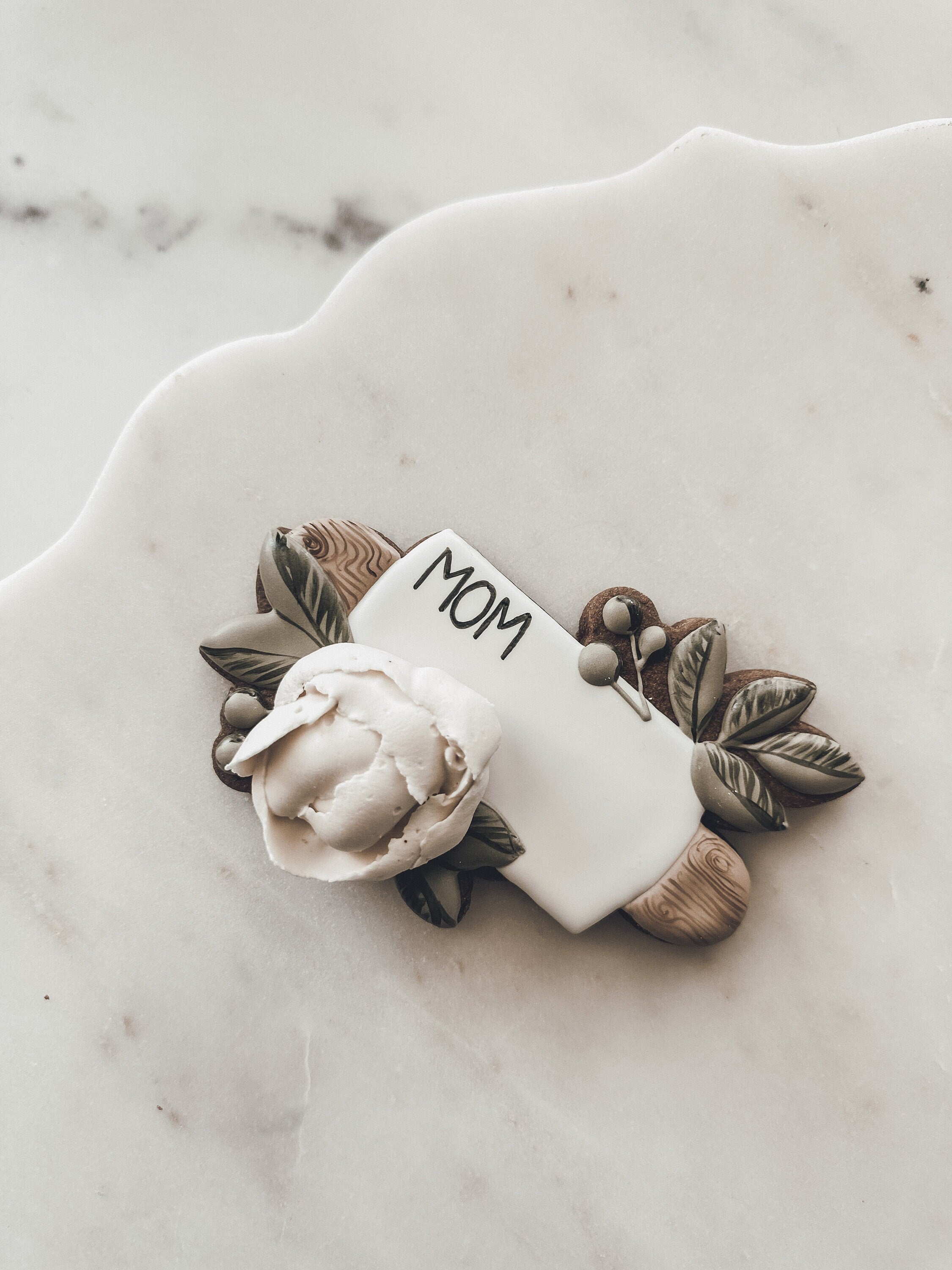 Mother’s Day rolling pin with florals cookie cutter